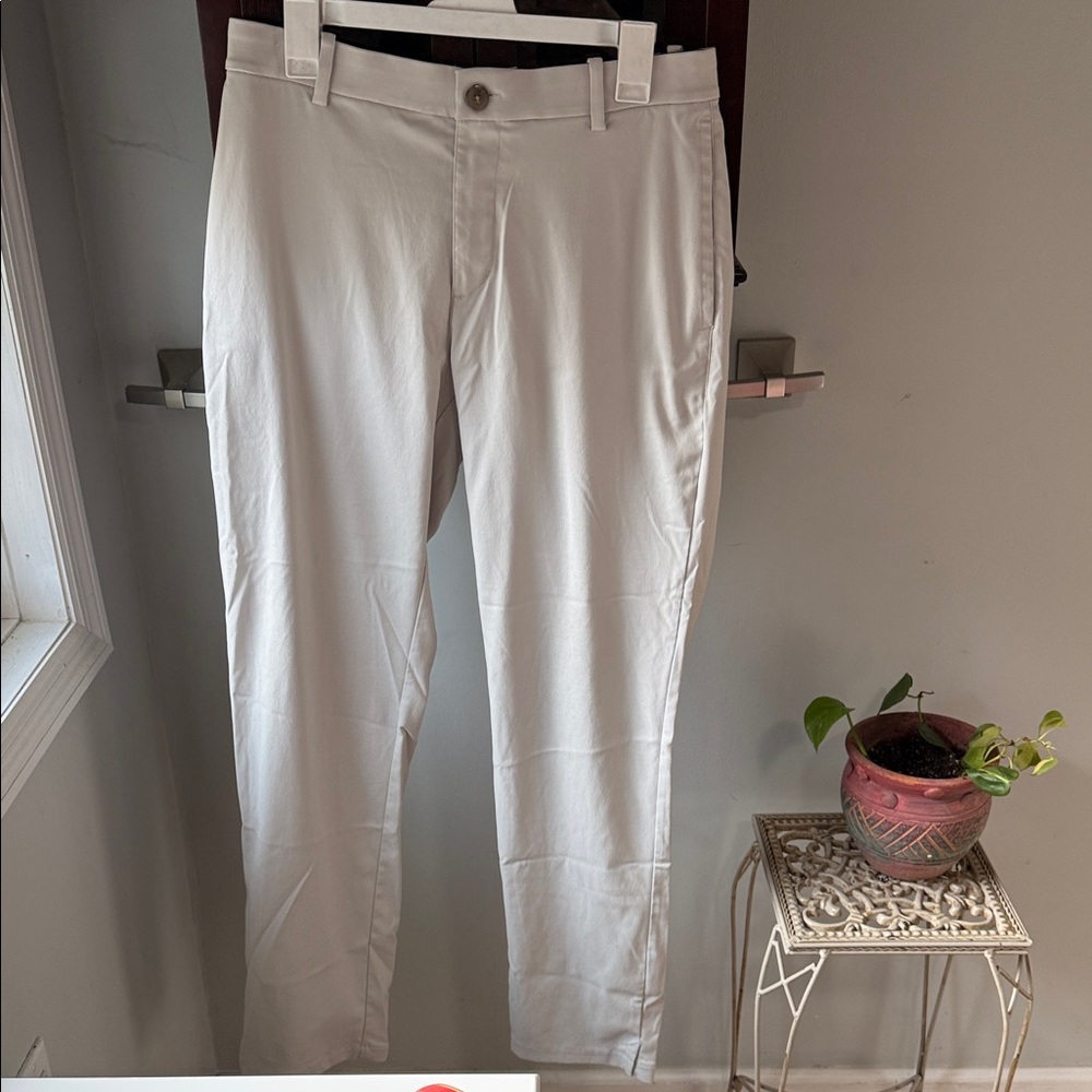 Nike Men's Cream Chinos